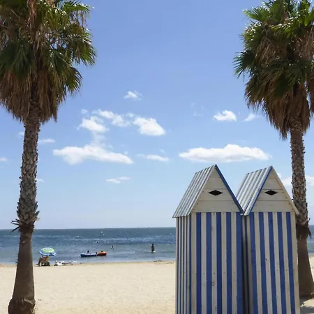 Шале In Near Mediterranean Beaches