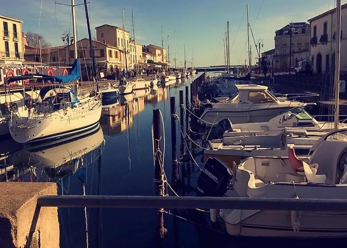 샬레 In Near Mediterranean Beaches *
